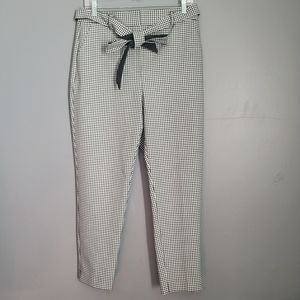 White House Black Market The Tapered Ankle Checkered Belted Pants. Size 8P
